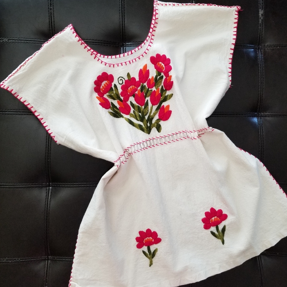❗Vintage Hand Embroidered White Fuchsia Floral Blouse S/M❗